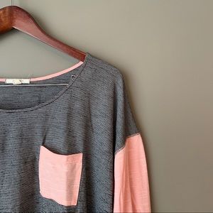 🛍 2/$8 EUC PLEIONE Top! 🛍